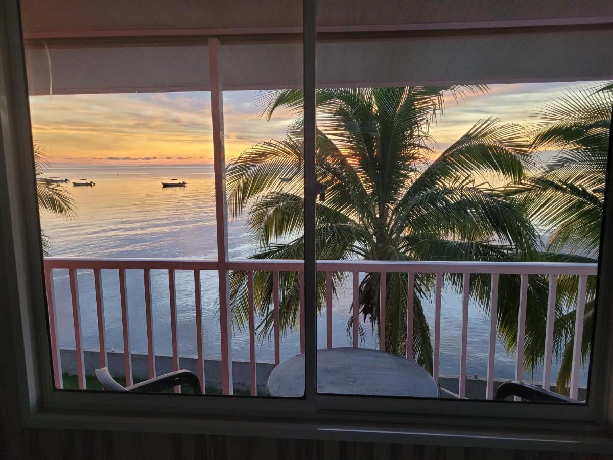 Hotel Posada Del Mar Fresh Water Bay ภายนอก รูปภาพ