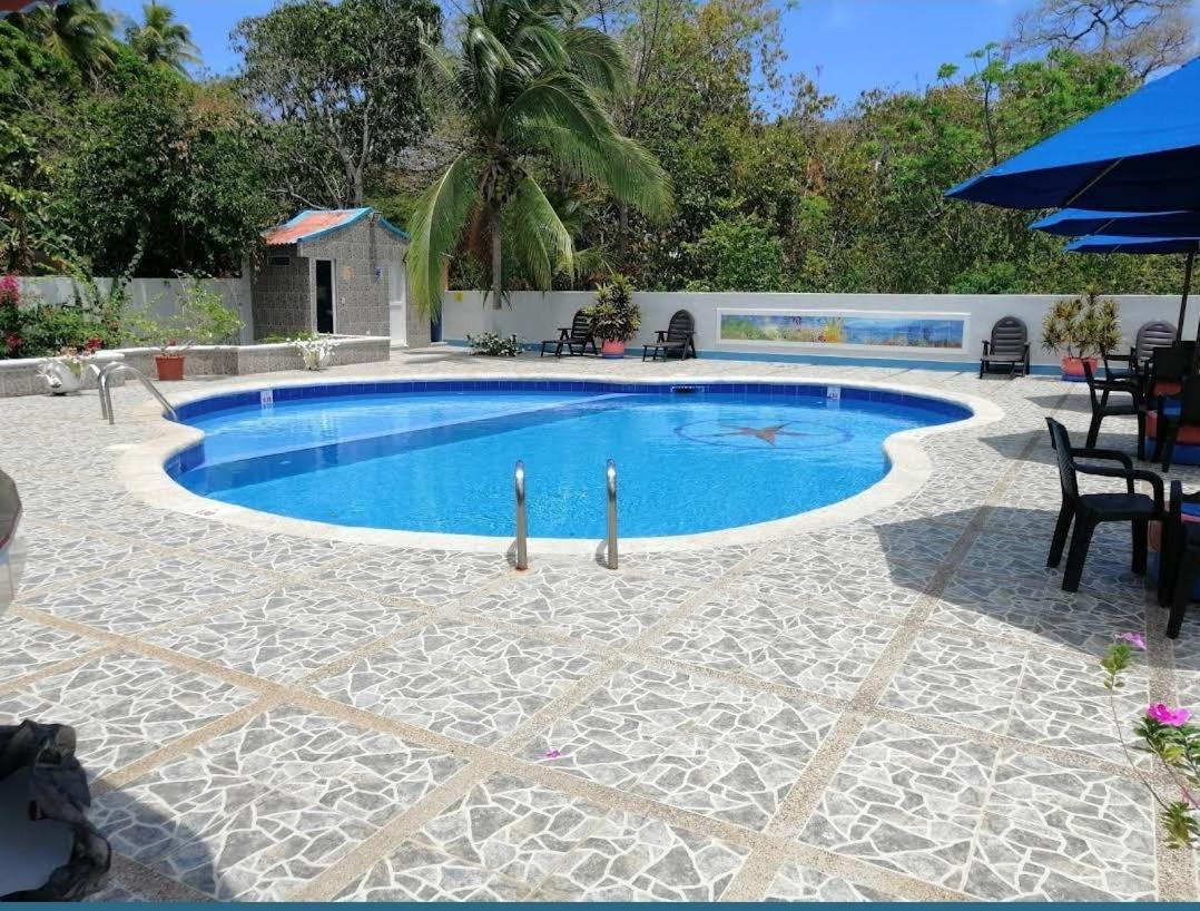 Hotel Posada Del Mar Fresh Water Bay ภายนอก รูปภาพ