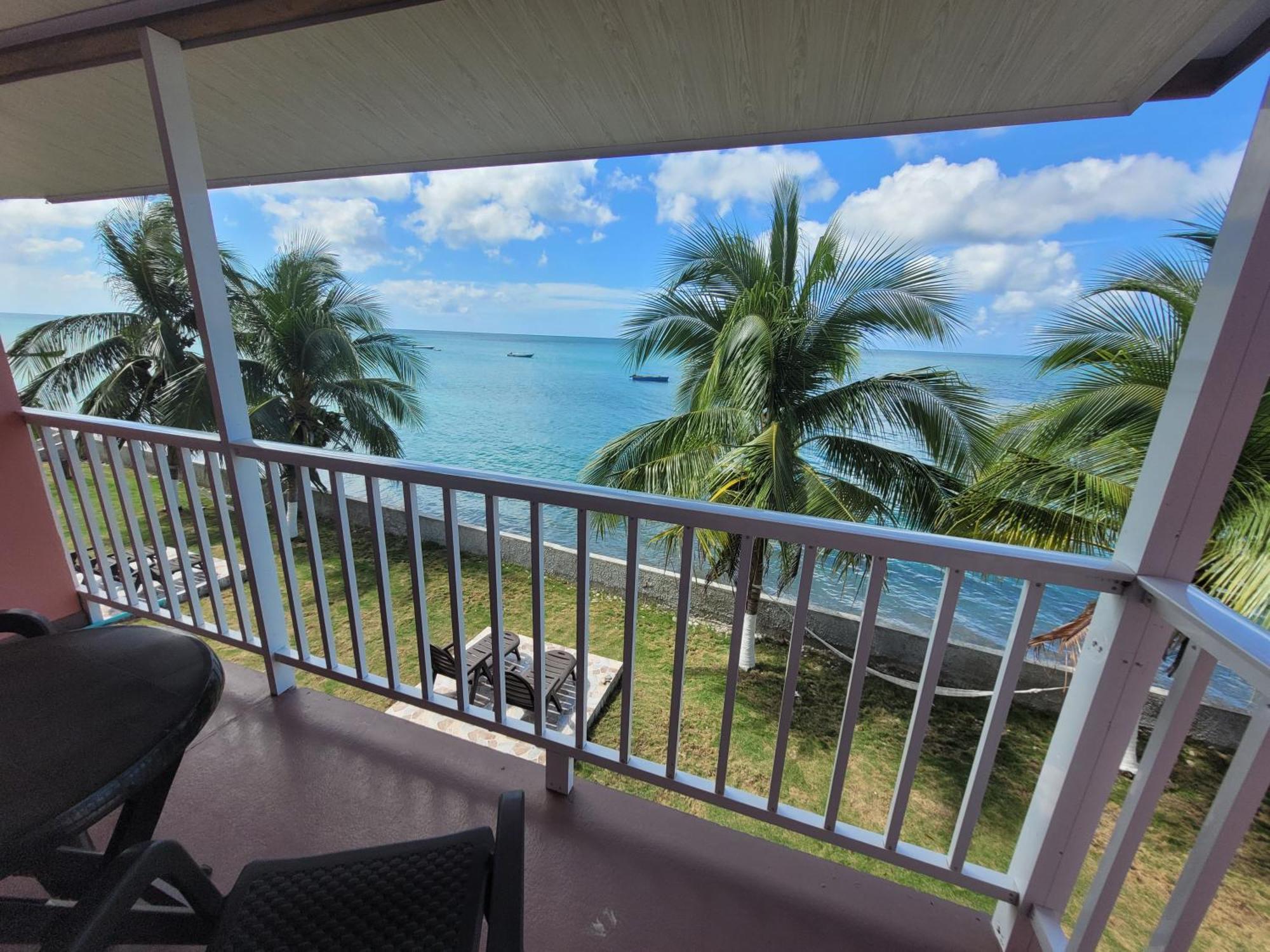 Hotel Posada Del Mar Fresh Water Bay ภายนอก รูปภาพ